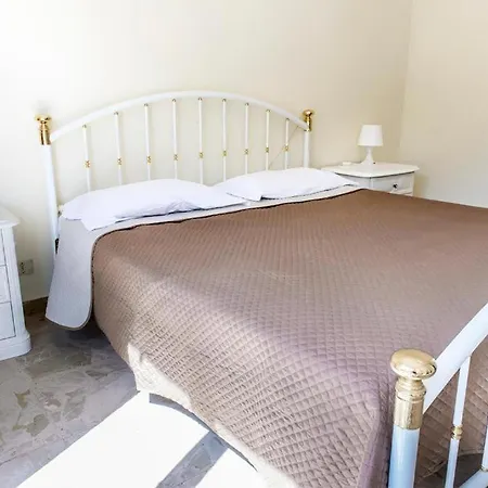 Διαμέρισμα Trilocale A 50mt Dal Mare, - M077 *
